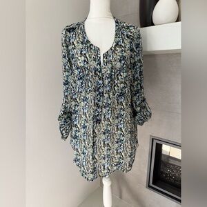Daniel Rainn blouse